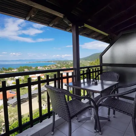 Thea Panorama Apartment *